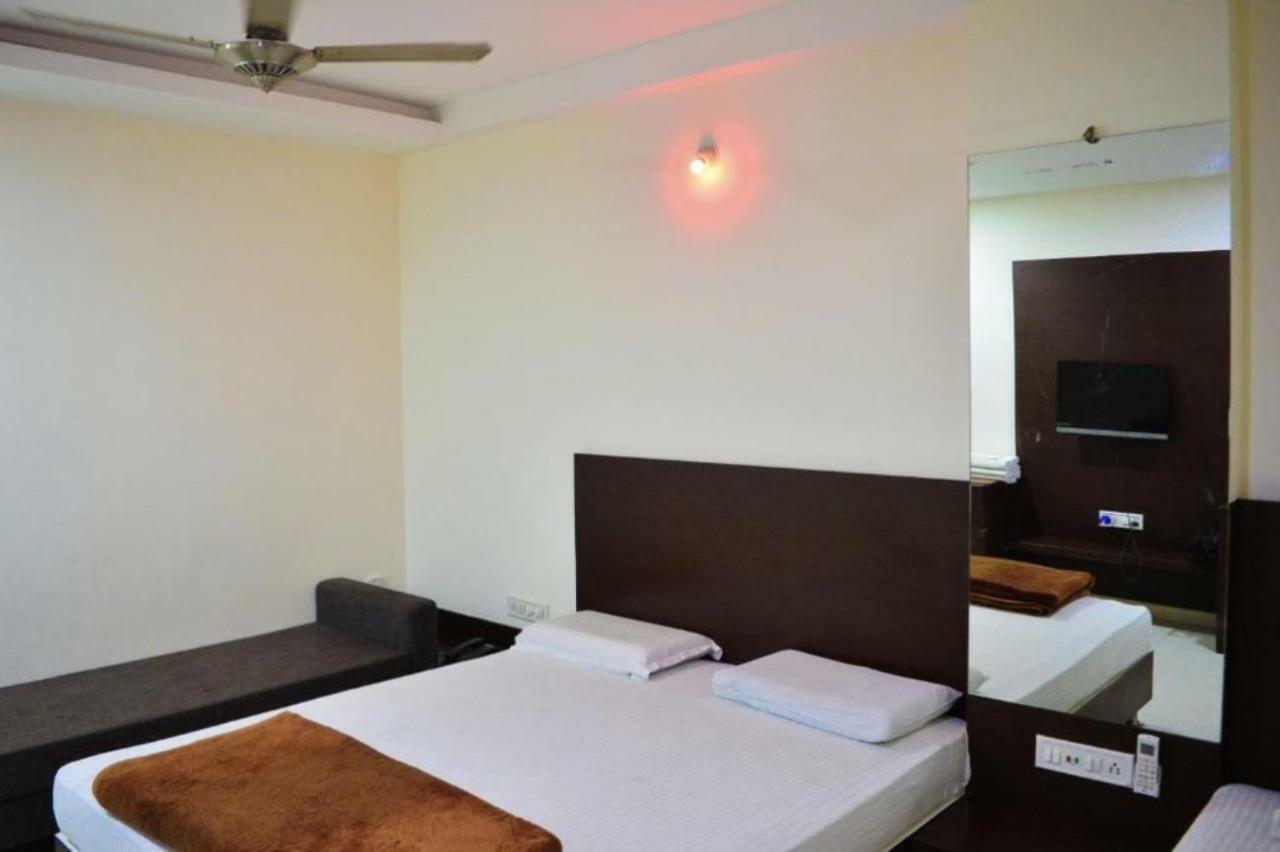 Hotel Maheshwari Avenue Ujjain Luaran gambar